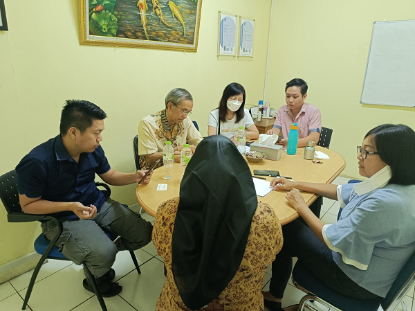 拜會(huì)印度尼西亞重要客戶